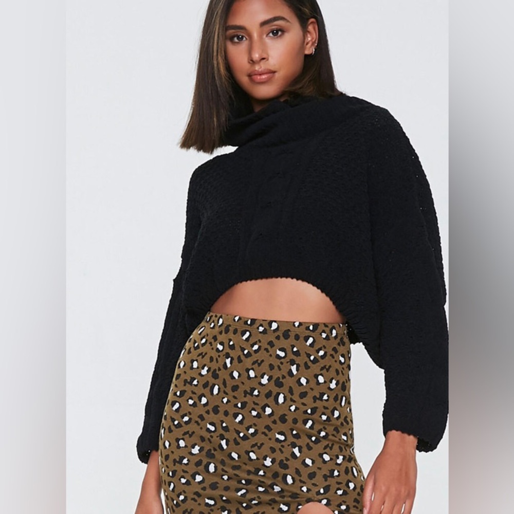 Forever 21 Cheetah print skirt ⭐️ - Picture 2 of 5